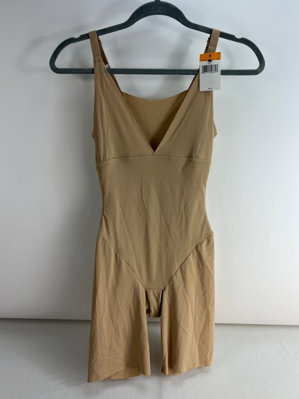 Maidenform FL2556 Sz S Beige Singlet Wear Your Own Bra Sleek Smoothers Shapewear
